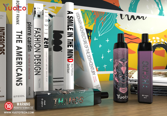 ストロベリー スイカ アイス 5000 パフ 使い捨て Vape ポッド Yuoto Thanos メッシュ コイル 14ml Ejuice 650mAh バッテリー 中国製