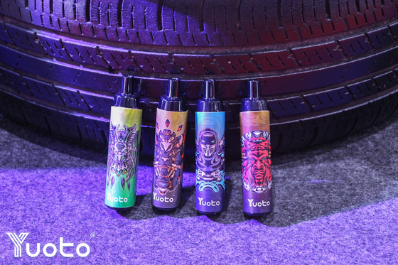 5000パフYUOTO THANOS使い捨て可能なVapeの網のコイル再充電可能な14ml
