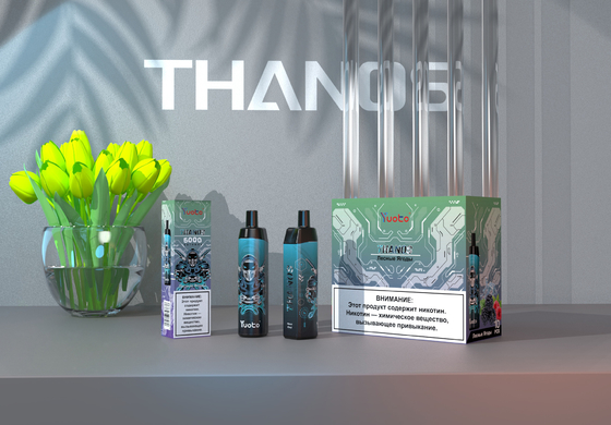 新しい普及したYuoto Thanos 5000はコイル使い捨て可能な14ml Eジュース650mAhの網の吹く